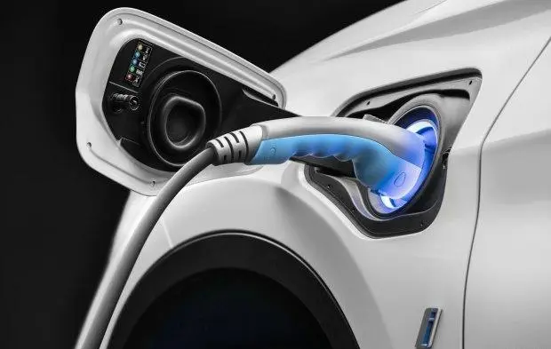 瑞浦兰钧再迎技术突破，phev车型开启300km纯电续航时代