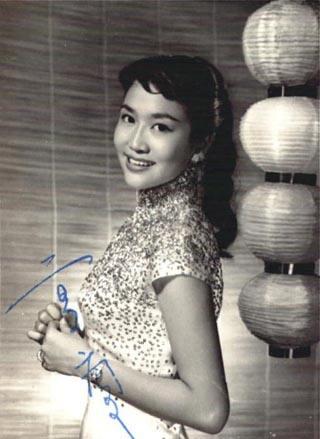 曼波女郎葛兰：艺术贯穿人生 晚年热衷京剧